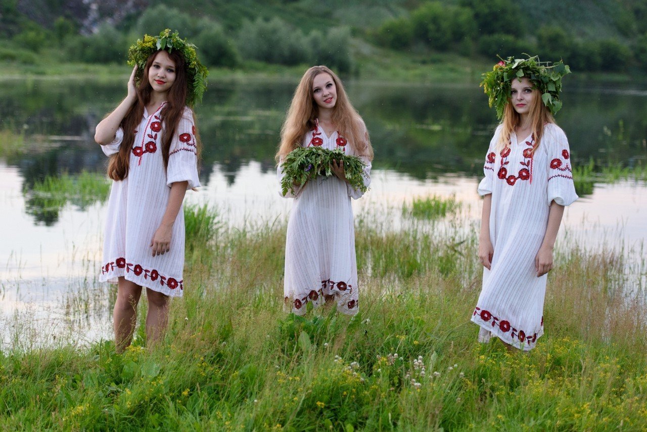 Slavic women in Yongyin