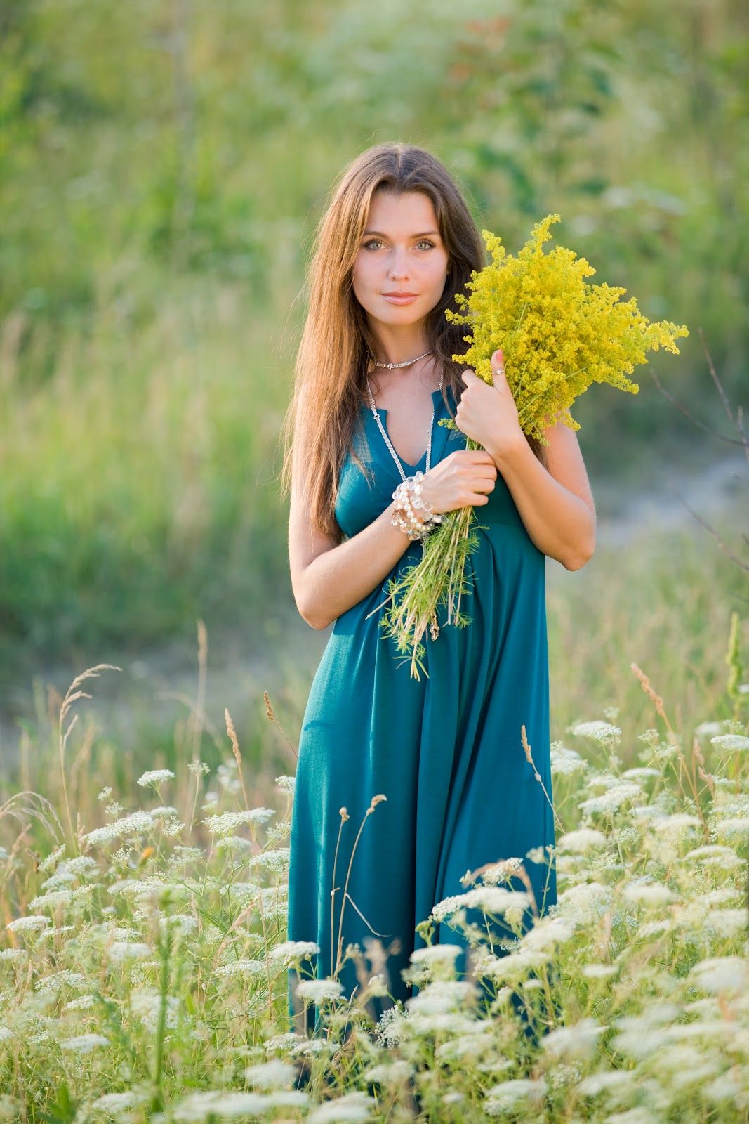 Slavic women in Yongyin