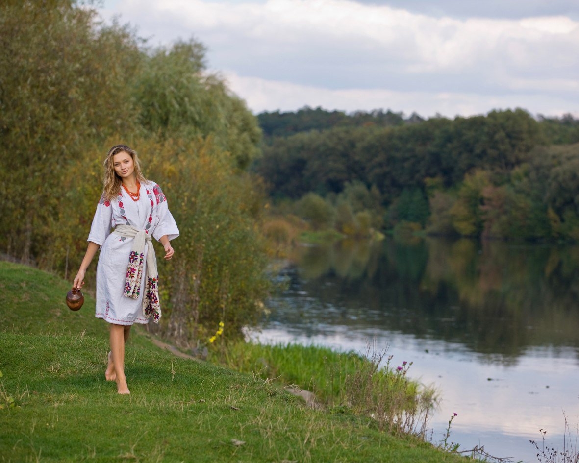 Nude girl Slavic women in Yongyin