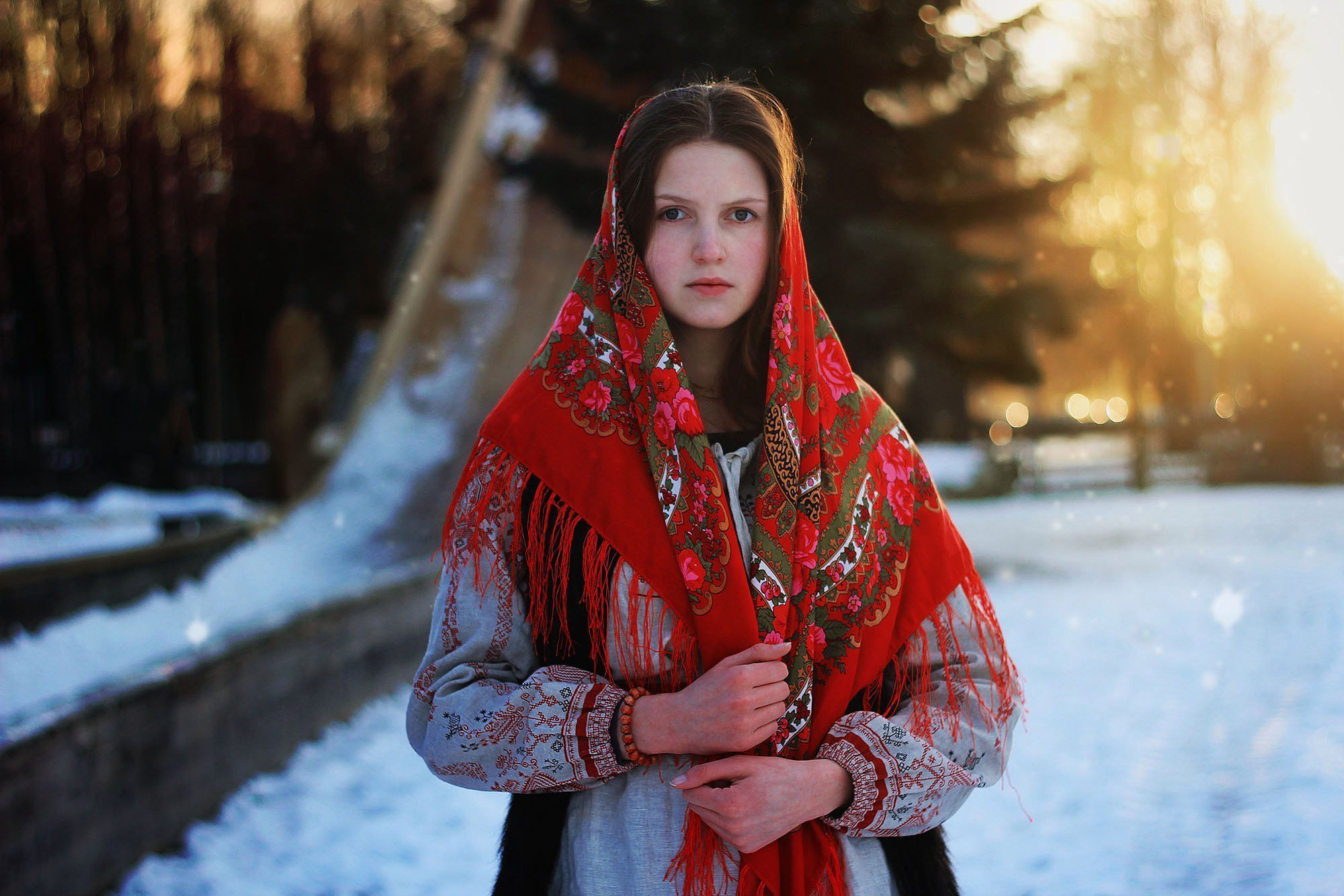 Girls in Slavic costumes in Yongyin