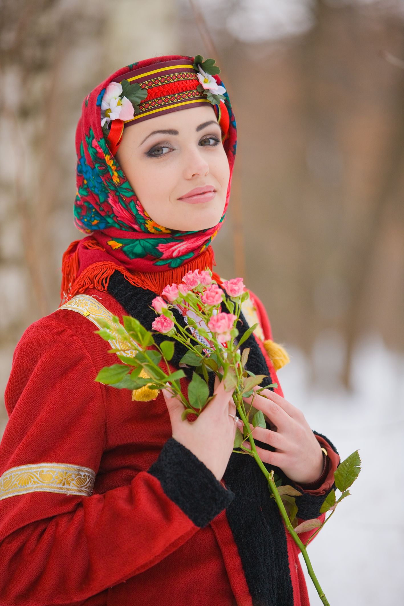 Sexy girl Girls in Slavic costumes in Yongyin